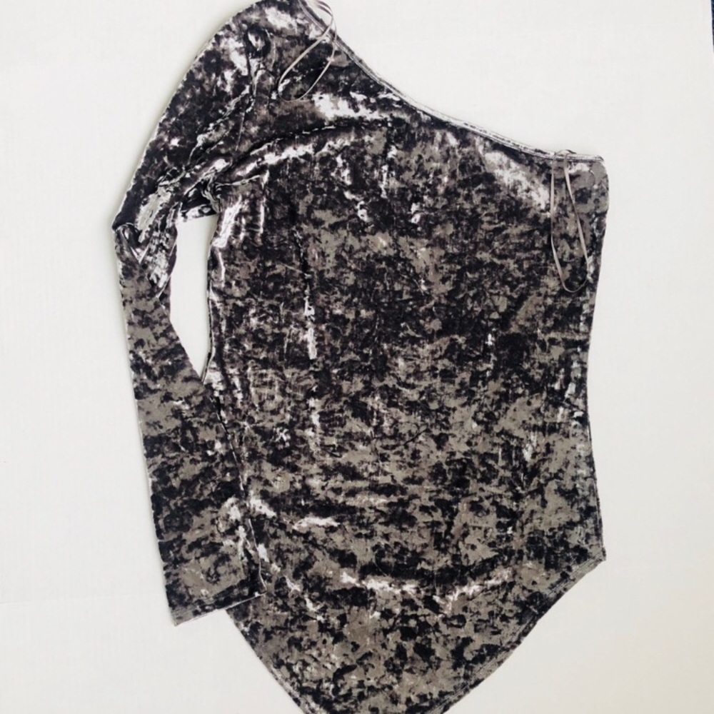 Zara velvet brand new one sleeve bodysuit - Picture 5 of 5